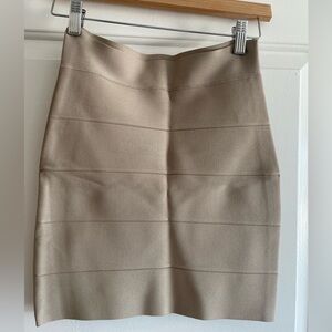 BCBG Maxazria tight high-waisted skirt size XS